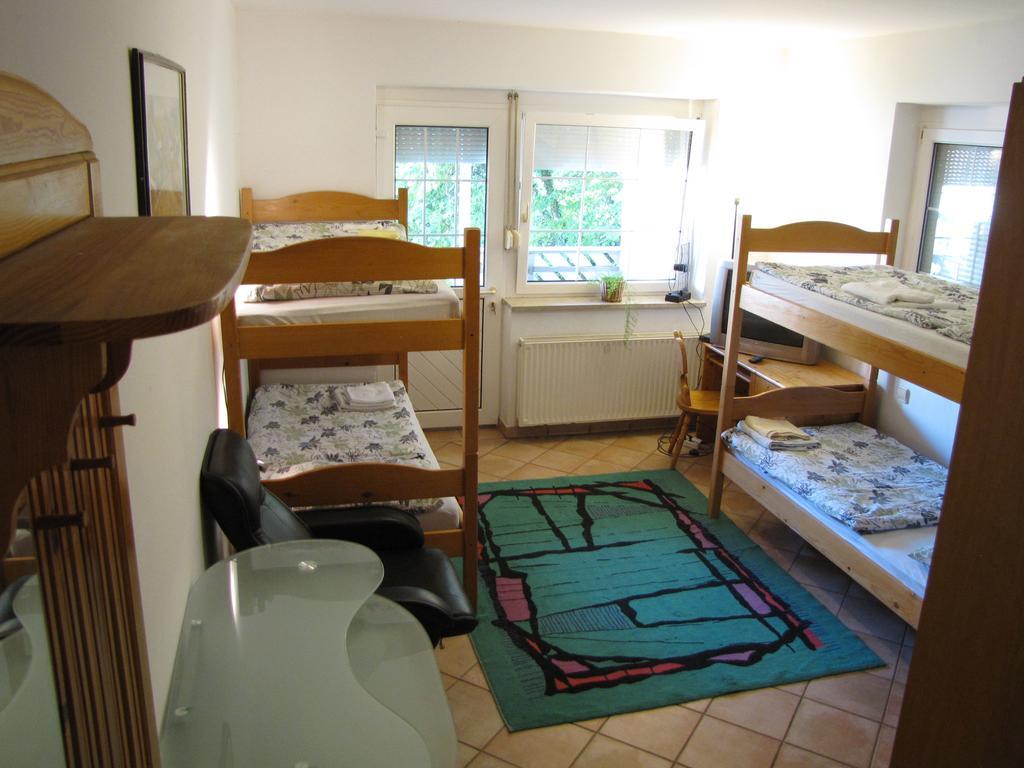 Guesthouse Zorko Gostilna Domen シュマリェシュケ・トプリツェ エクステリア 写真